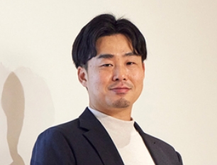 ソフトバンク株式会社 顧客基盤推進本部 オフィシャルサイト企画部 オフィシャルサイト企画課綿貫 康史様